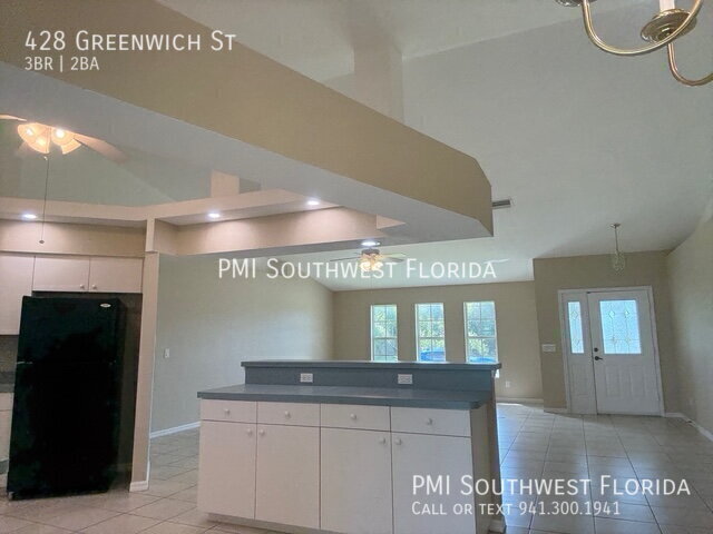 Building Photo - 428 Greenwich Ave NW