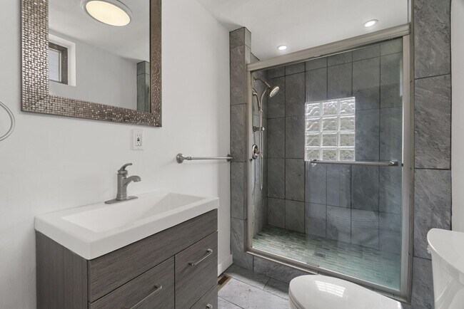 Building Photo - 414 N Euclid Ave