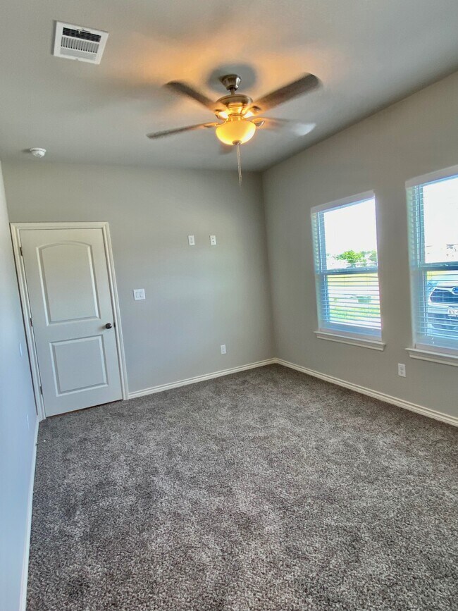 Building Photo - 1512 Dansby St