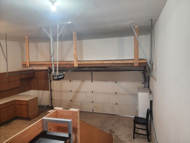 Building Photo - 736 8th St