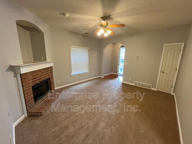 Building Photo - 10178 Sterling Ridge Dr