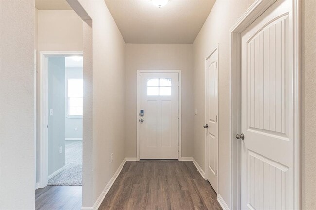 Building Photo - 2001 Fairhaven Gtwy