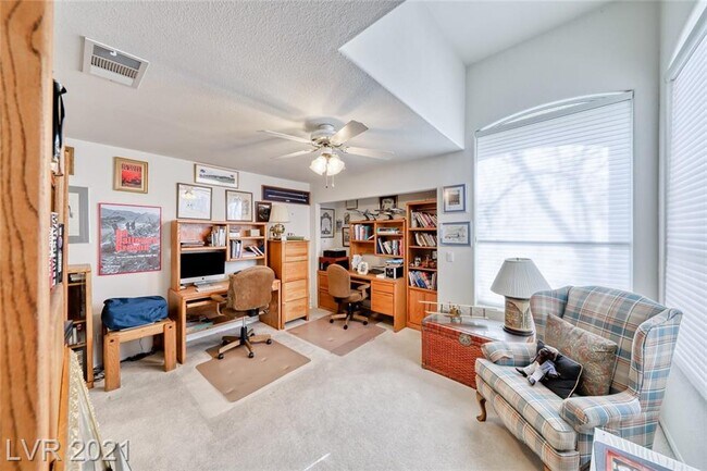 Building Photo - 2229 Fiero Dr