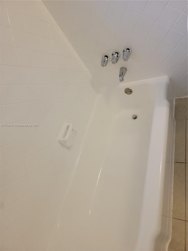 Building Photo - 835 Lenox Ave.