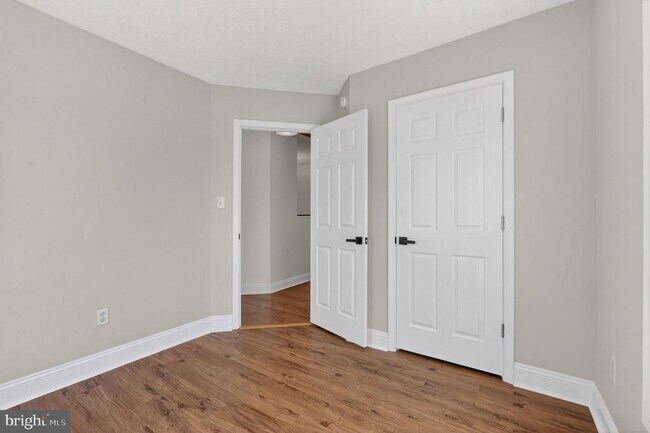 Building Photo - 1609 Airport Ave