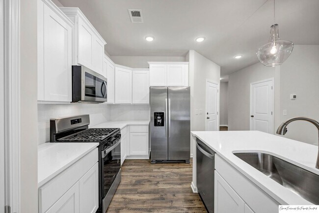 Building Photo - TOWNHOMES ACROSS FROM LAKE CAROLINA