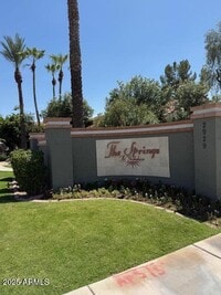 Building Photo - 2929 W Yorkshire Dr