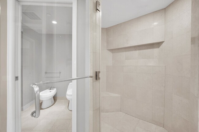 Building Photo - 2777 Paradise Rd