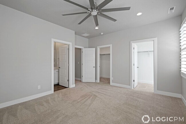 Building Photo - 7862 S 5440 W