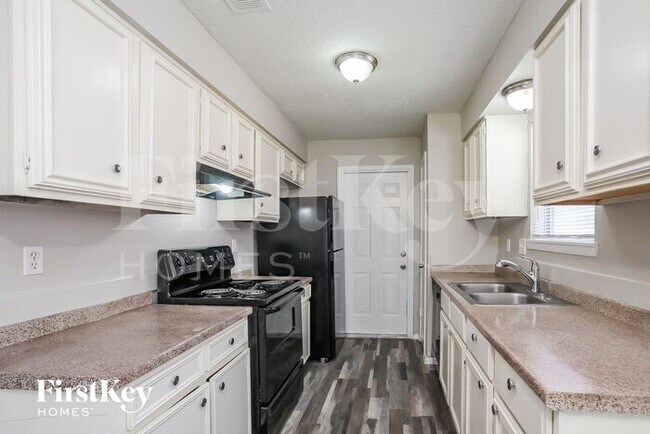 Building Photo - 5518 Birchgate Dr