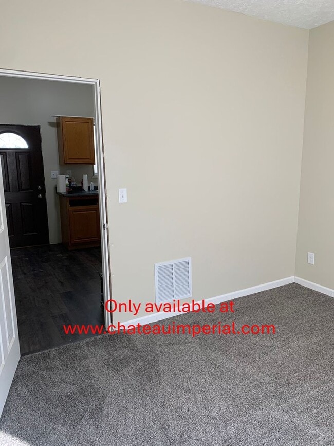 Building Photo - 1 bed 1 bath house