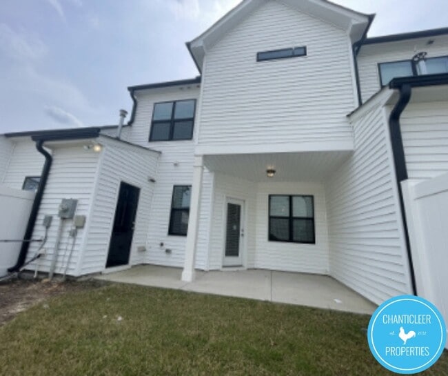 Building Photo - 764 Putney Hl Rd