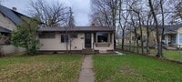 Building Photo - Recently Renovated, Garage and Fenced In B...
