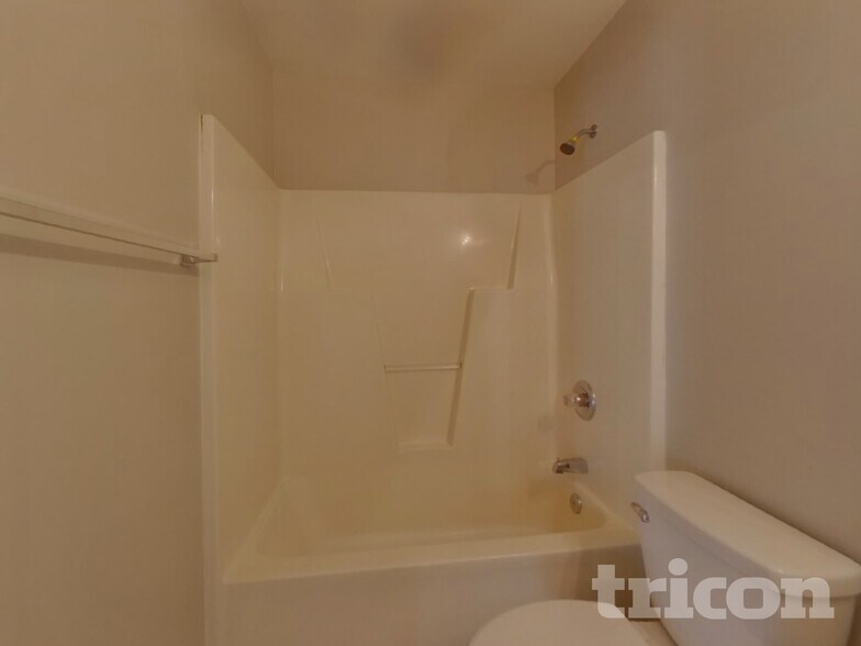 Building Photo - 2363 Wexford Way