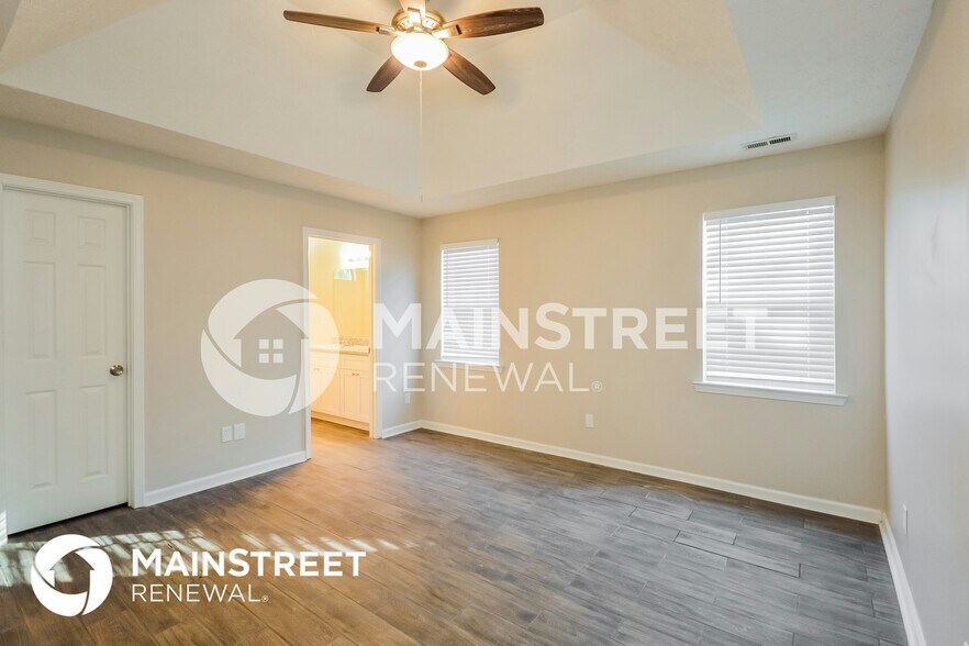 Building Photo - 851 Sweetwater Way