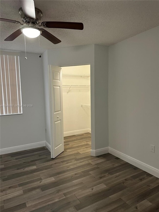 Building Photo - 620 SW 111th Ave