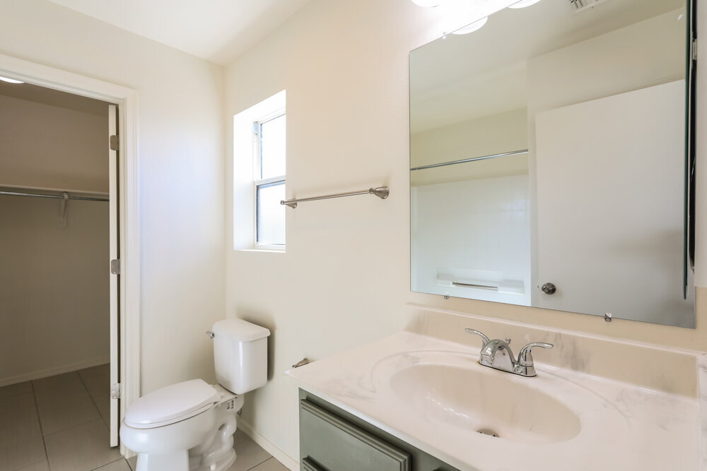 Building Photo - 2068 S Mcconnell Dr