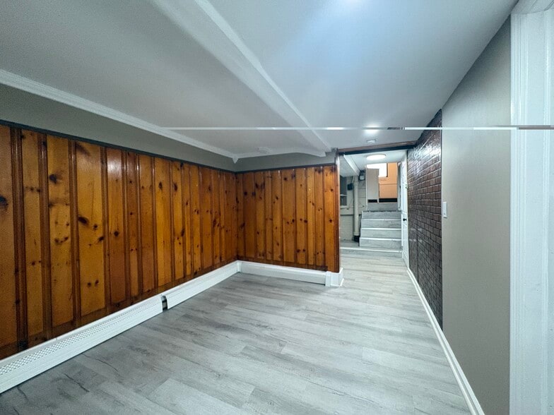 Building Photo - 563 Avenue A