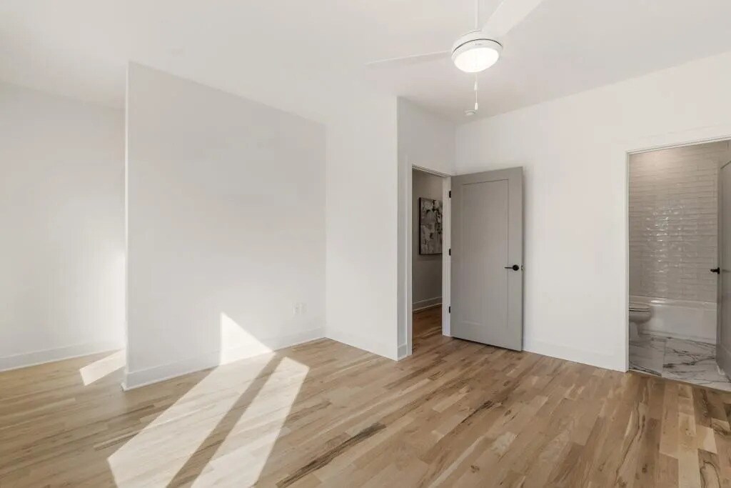 Building Photo - 1237 Memorial Dr SE