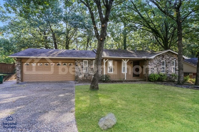 Building Photo - Ready to upgrade your lifestyle in Colony West? 3 Bed 2 Bath Home