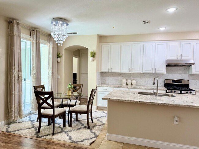Building Photo - Great 5 Bedroom 3 Bathroom 2,400 sqft. Hom...