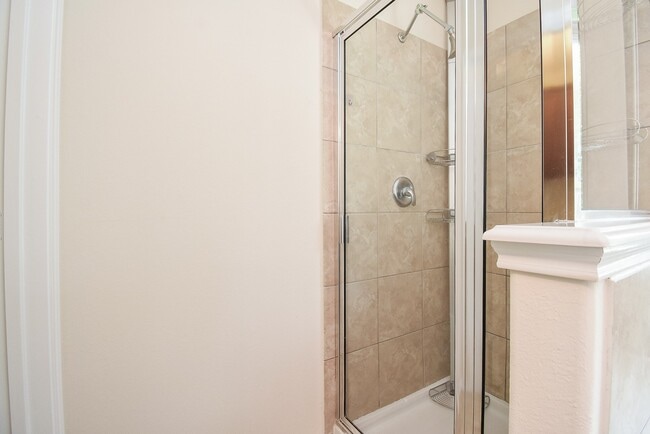 Building Photo - 13014 Southern Creek Dr