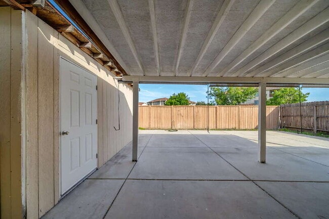 Building Photo - 9326 Lembert Dome Cir