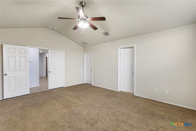 Building Photo - 5209 Ranch Meadow St