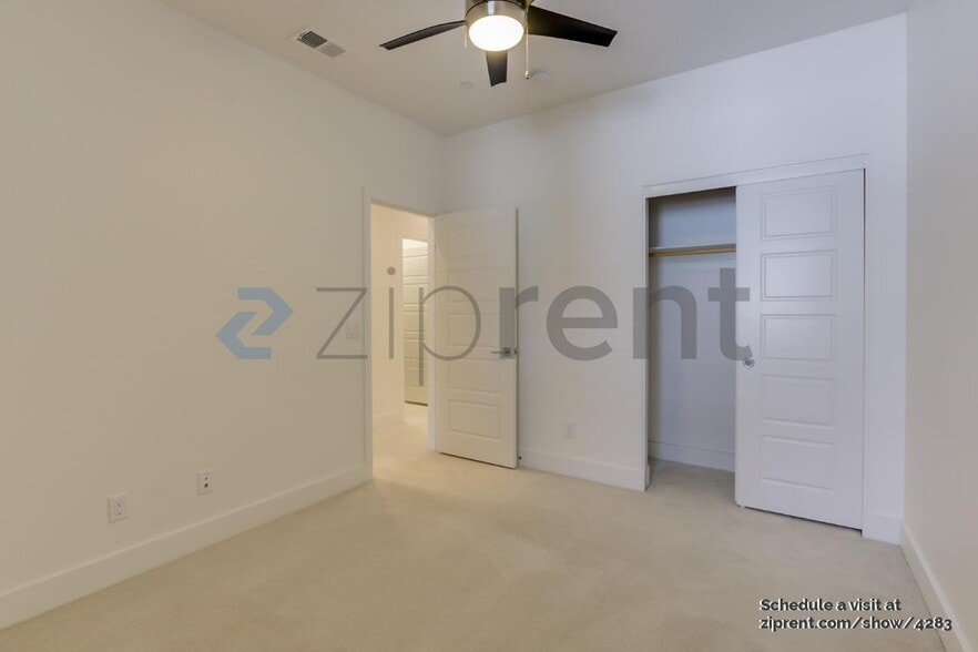 Building Photo - 2448 Aperture Cir