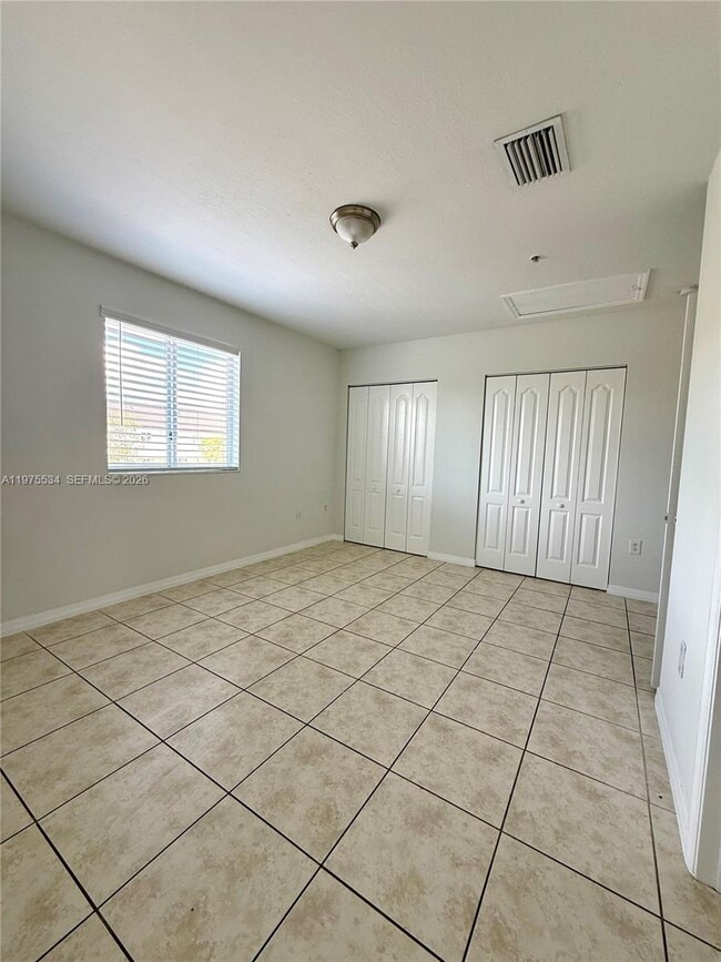 Building Photo - 8851 NW 112th Ave