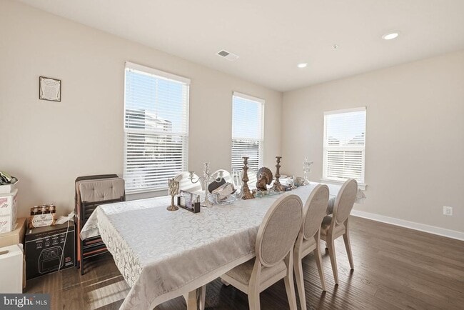 Building Photo - 13252 Woodland Park Rd