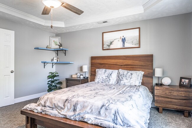 Building Photo - 191 Trenton Pl