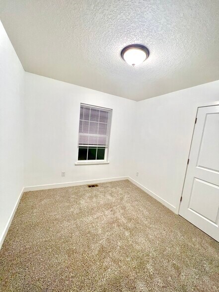 Building Photo - 11204 Balsam Pointe Trl