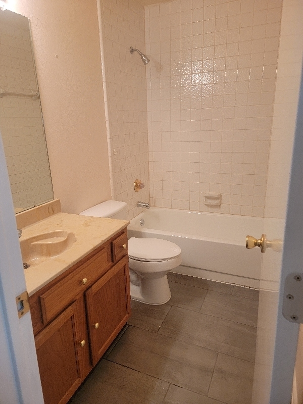 Building Photo - 1436 Wheatfield Dr