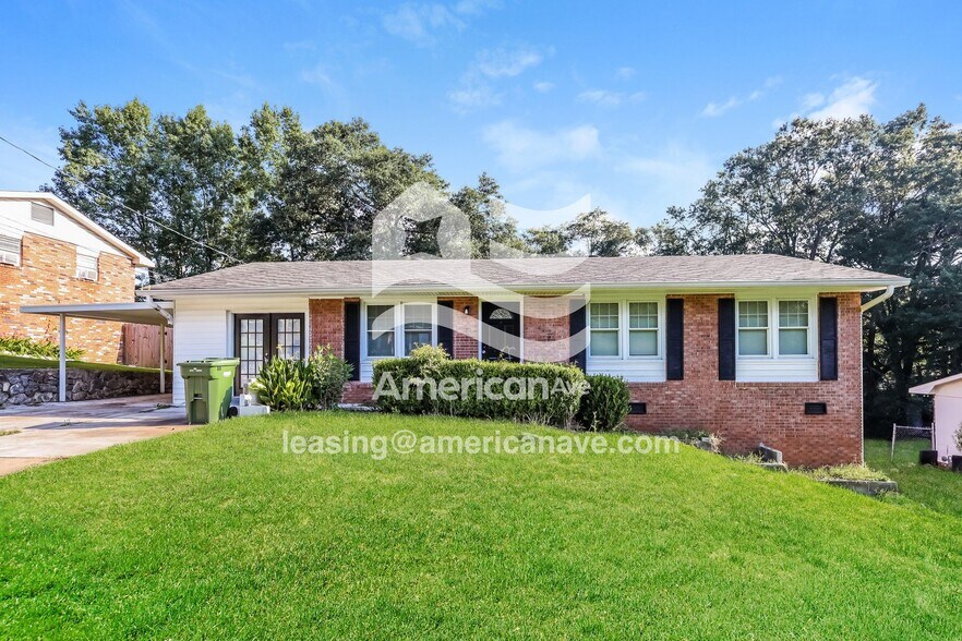 Building Photo - 5145 Burbank St