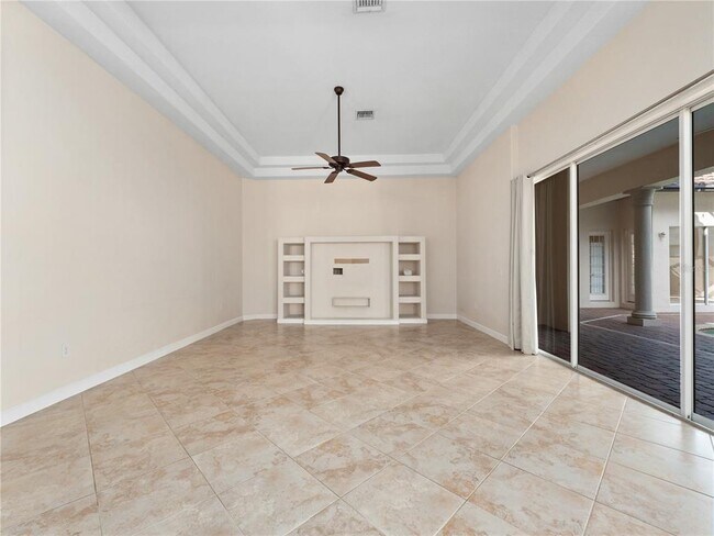 Building Photo - 488 Chelsea Ave