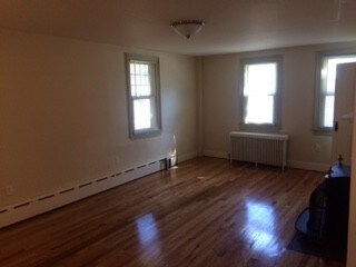 living room looking towards side - 20 State St