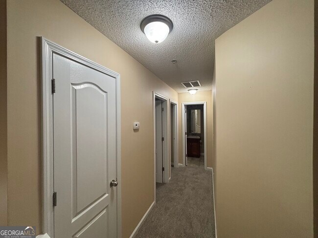 Building Photo - 3386 Hidden Stream Ct