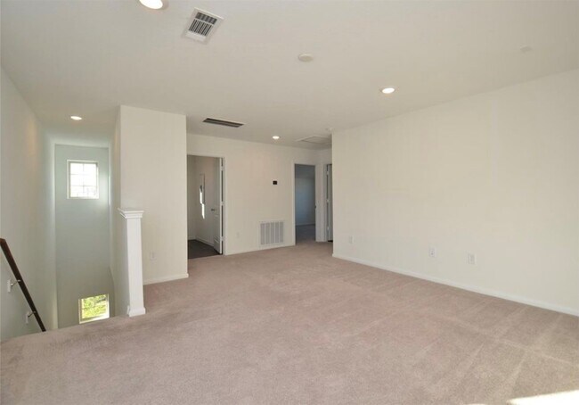 Building Photo - 16439 Big Hickory Dr