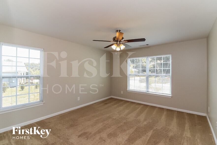 Building Photo - 8409 Military Wy