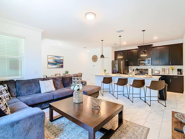 Building Photo - 996 Leader St