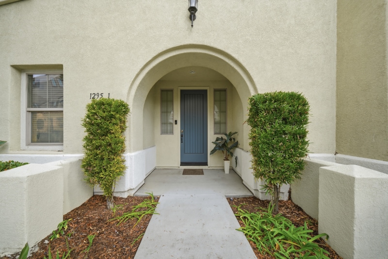 Building Photo - 1295 Blue Jean Way