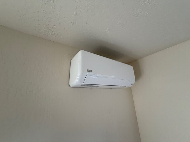 Building Photo - 309 Chestnut St