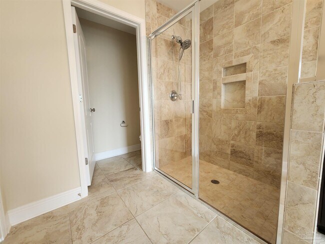 Building Photo - 6061 Twenty One Oaks Dr