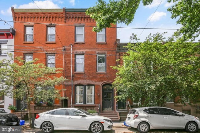 Building Photo - 2106 E York St