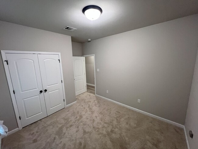 Building Photo - Charming 4 Bedroom, 2 bath Home in Gonzale...