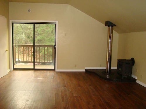 Building Photo - Country Living At Its Finest! Beautiful 3BD/2BA Home~Privacy, Storage, and Beautiful Scenery!