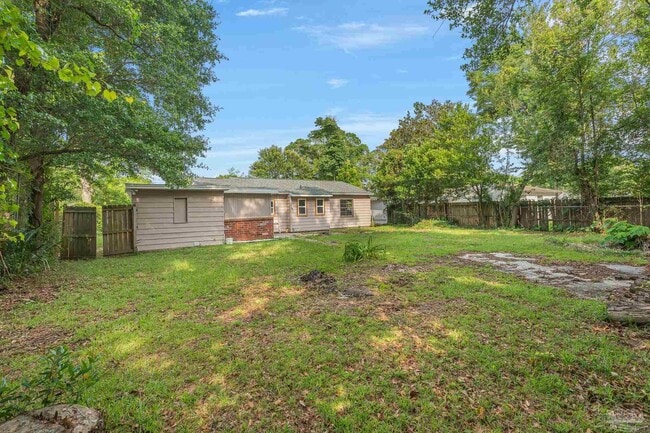 Building Photo - 3211 Torres Ave
