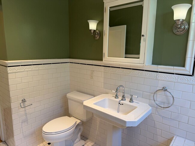 Building Photo - Charming 3 Bedroom 2 Bathroom Wilshire Vista Home with Bonus Room, Resort-Style Backyard and Heat...