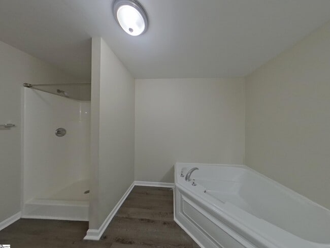 Building Photo - 296 Waxberry Ct